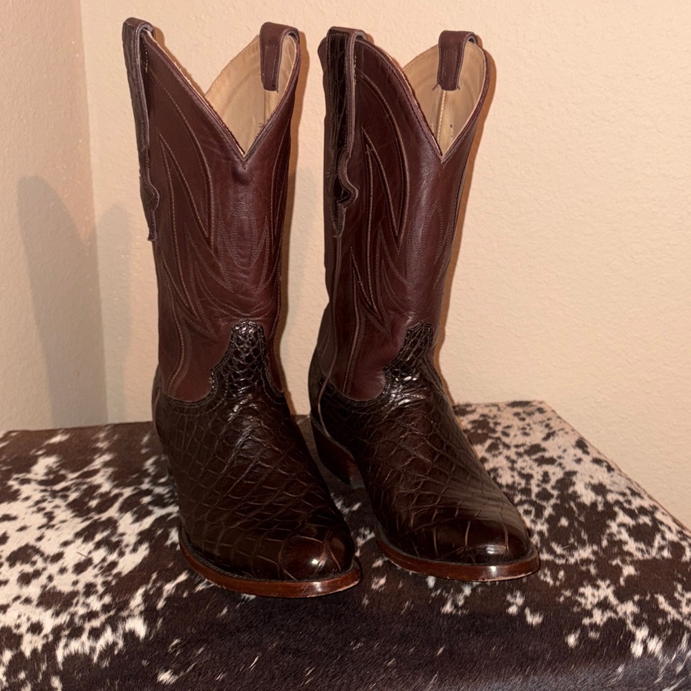 LIKE NEW Chocolate Giant American GATOR BELLY ROUND TOE Western Boots Size: 10 D